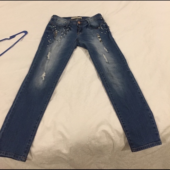 Distressed and beaded size 30 waist cropped jeans. - Picture 1 of 7